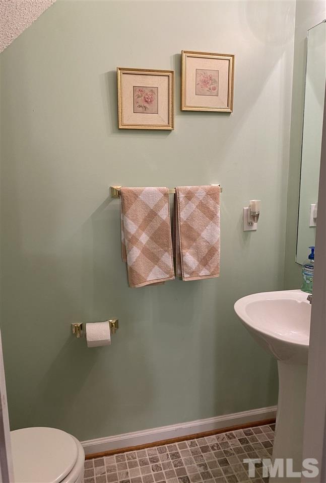 5555 Fieldcross Court Raleigh, NC 27610 - Photo 6 of 17 Gallery Image 6