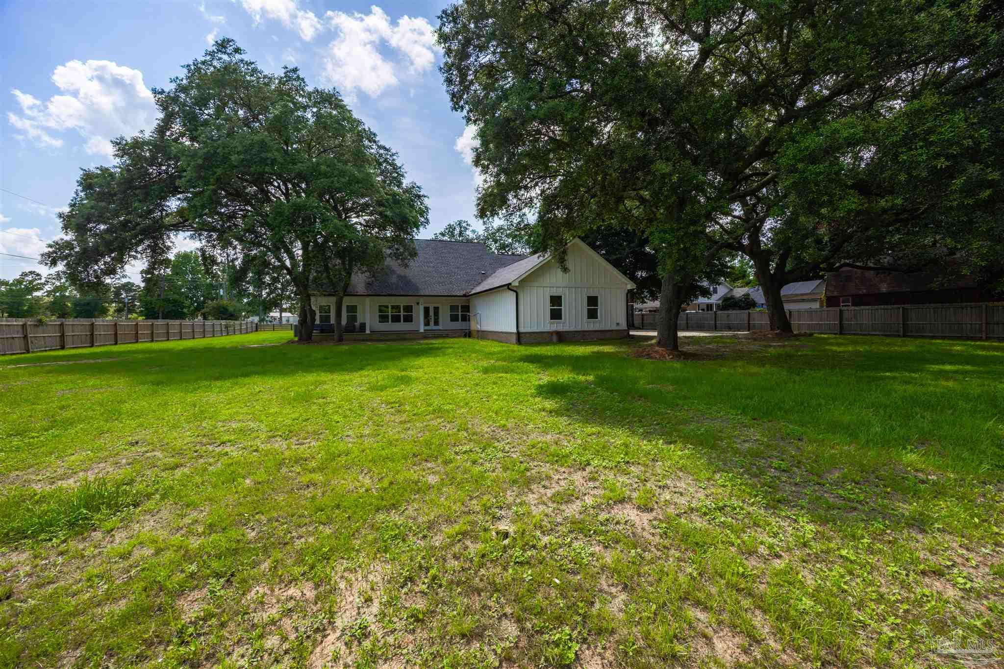 7462 Woodside Road Pensacola, FL 32526 - Photo 32 of 39