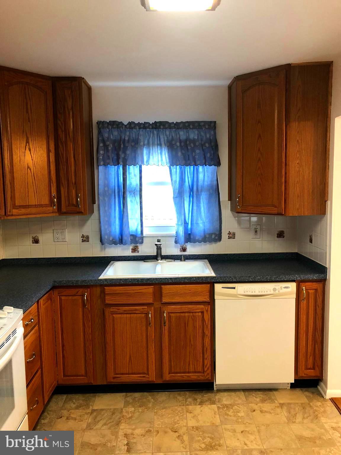 9444 Windpine Road Baltimore, MD 21220 - Photo 20 of 28 Kitchen.
