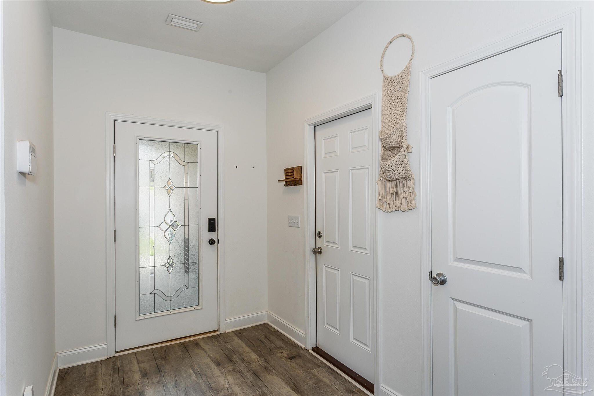 4552 Hermosa Road Crestview, FL 32539 - Photo 5 of 32