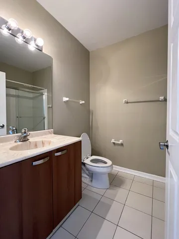 $3,000 | 635 North Dearborn Street, Unit 2003, Chicago, IL 60654