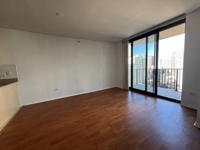 $3,000 | 635 North Dearborn Street, Unit 2003, Chicago, IL 60654