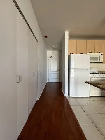 $3,000 | 635 North Dearborn Street, Unit 2003, Chicago, IL 60654