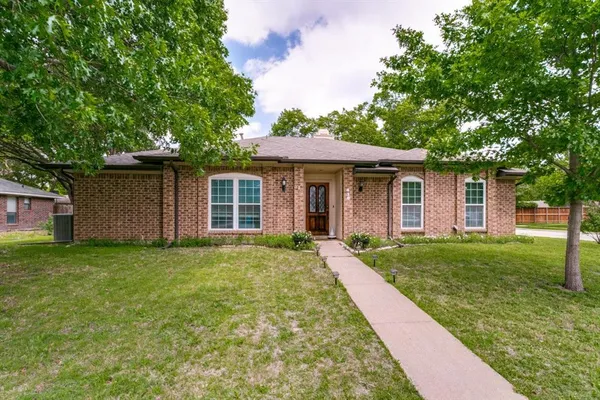$460,000 | 410 Cozby Avenue, Coppell, TX 75019