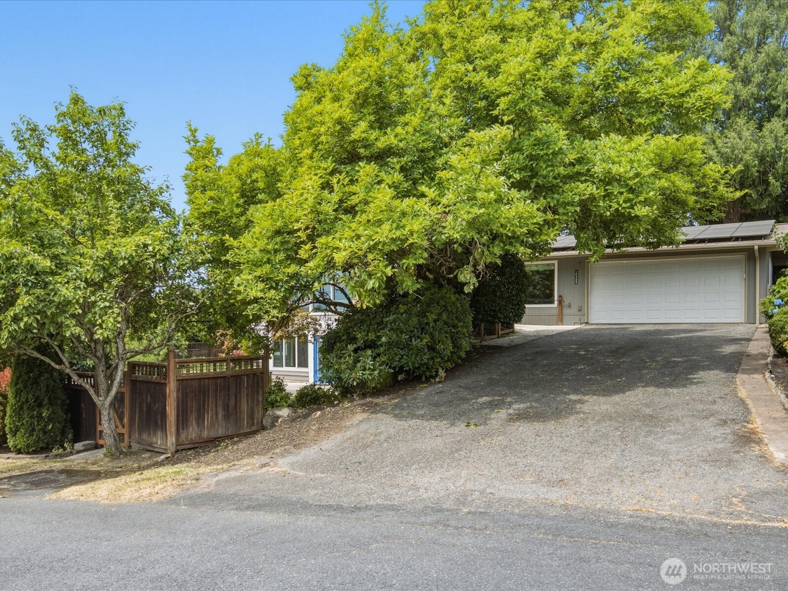 10222 Northeast 198th Street Bothell, WA 98011 - Photo 9 of 40