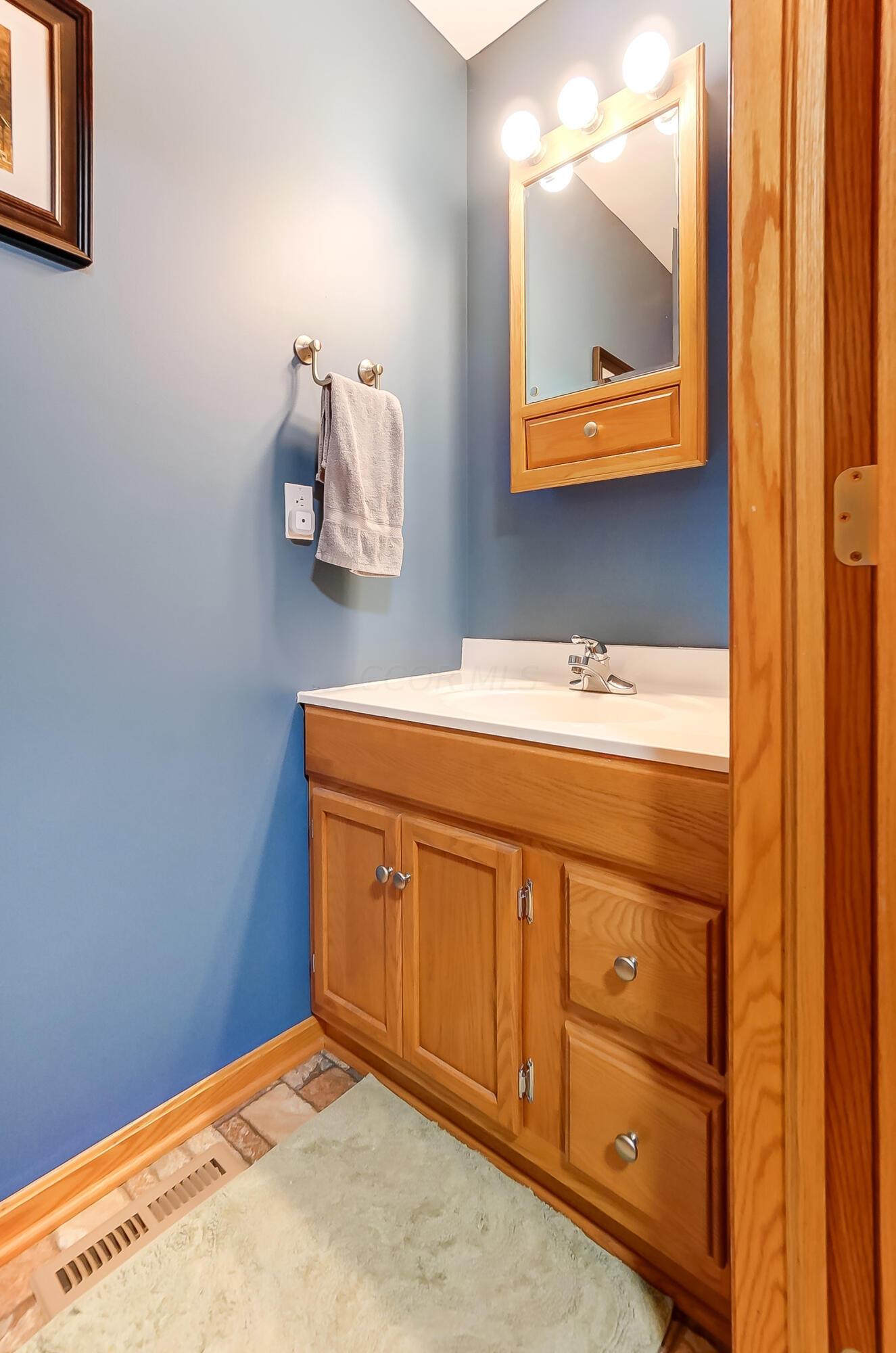 13180 Trenton Road Galena, OH 43021 - Photo 25 of 49 034