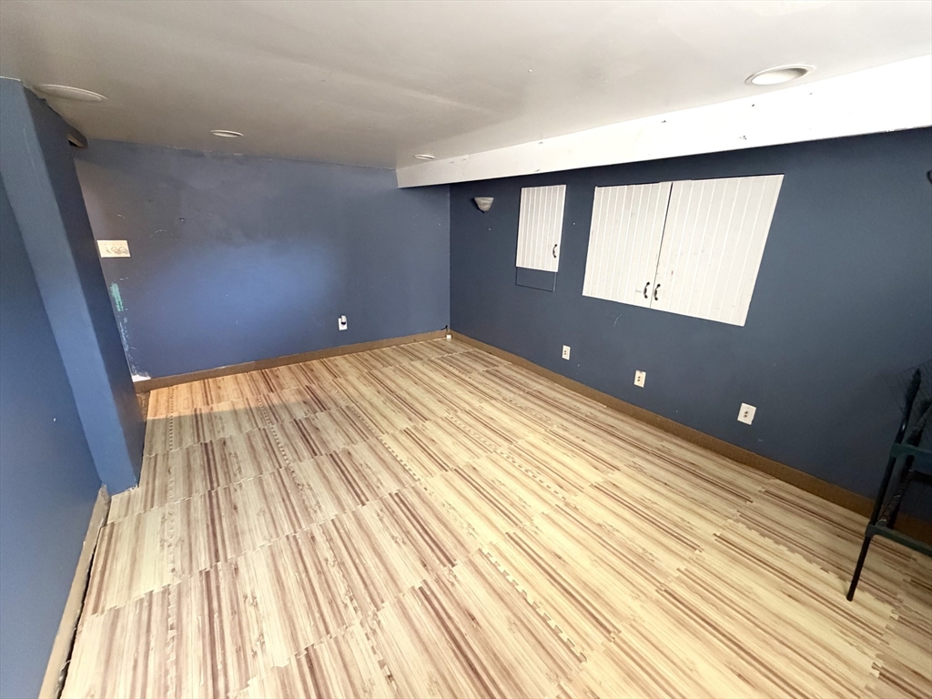 180 Russell Road Westfield, MA 01085 - Photo 33 of 40