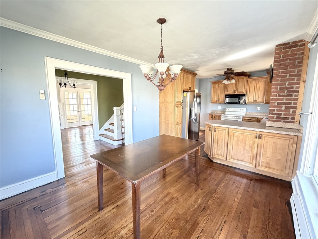 180 Russell Road Westfield, MA 01085 - Photo 10 of 40