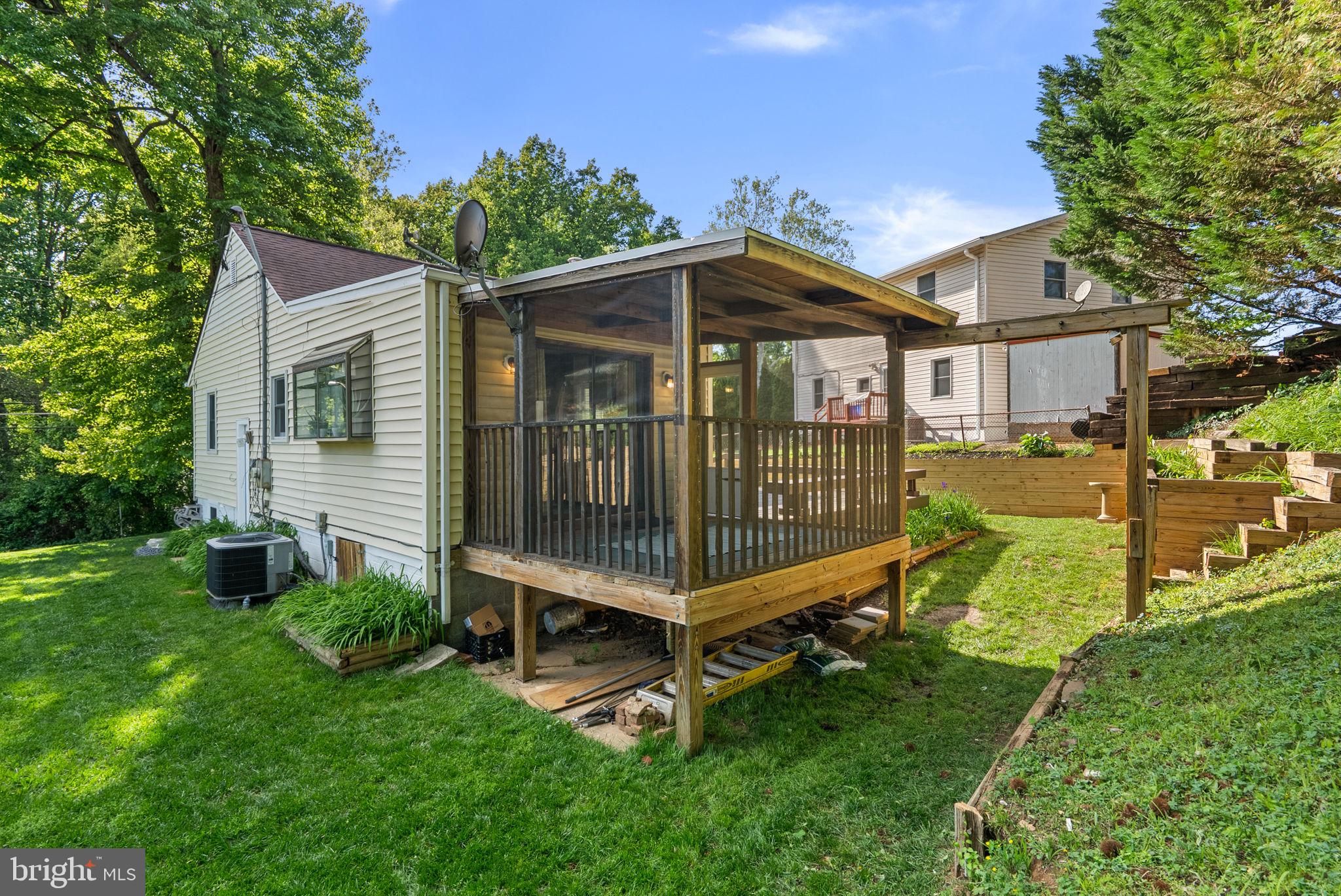 11905 Dewey Road Silver Spring, MD 20906 - Photo 29 of 31 Rear Exterior