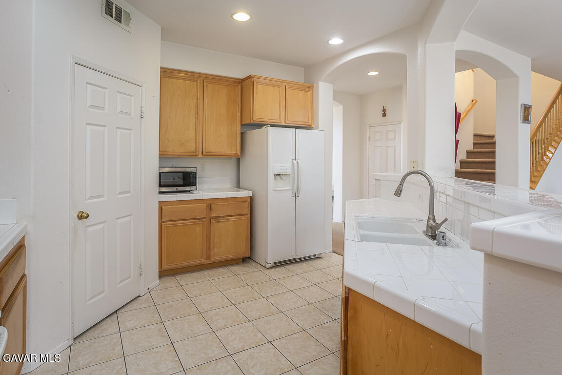 40339 Preston Road Palmdale, CA 93551 - Photo 8 of 39 40339Preston_Gavar-8