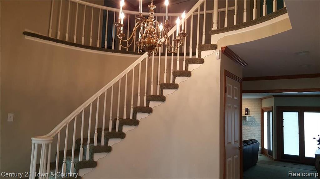 1737 North Kilburn Road Rochester Hills, MI 48306 - Photo 25 of 40