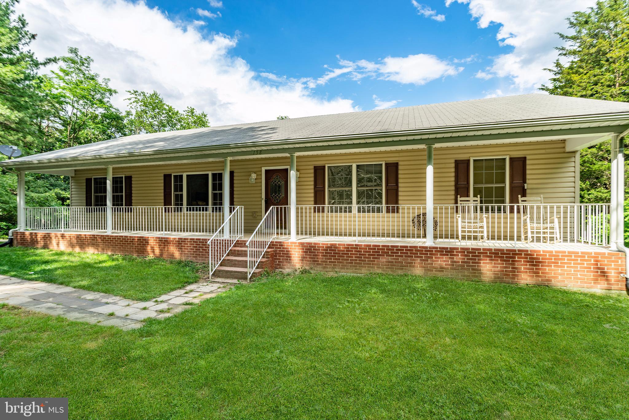 158 Ranger Court Front Royal, VA 22630 - Photo 2 of 30 Large front porch