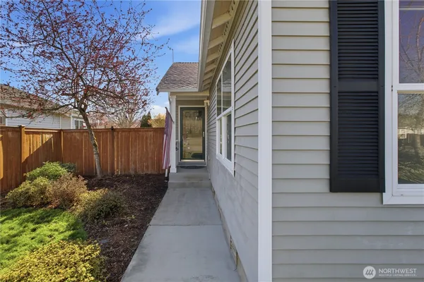 $450,000 | 1013 Riddell Avenue Northeast, Orting, WA 98360
