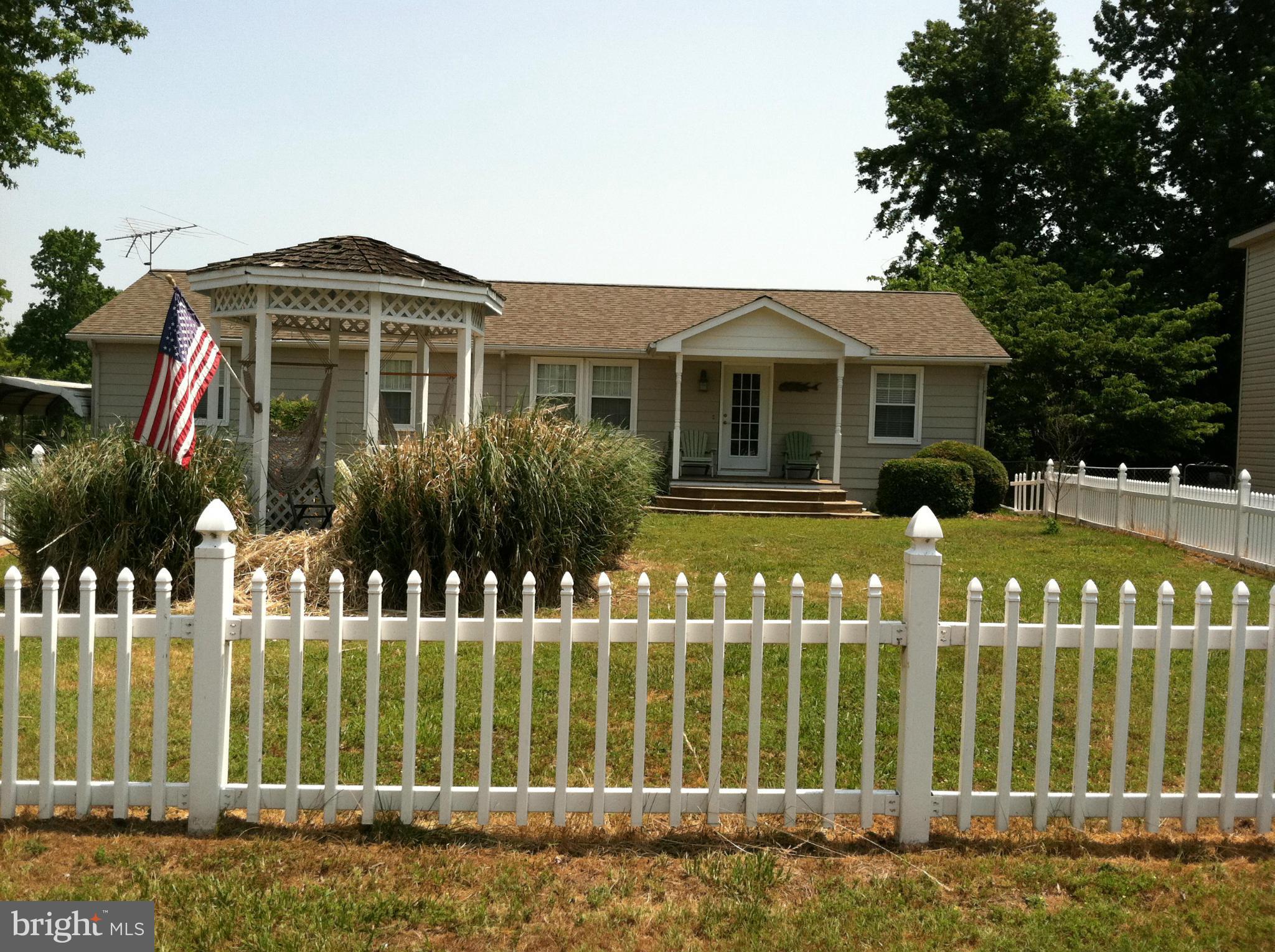 215 Blackwell Road Colonial Beach, VA 22443 - Photo 1 of 19 Exterior (Front)