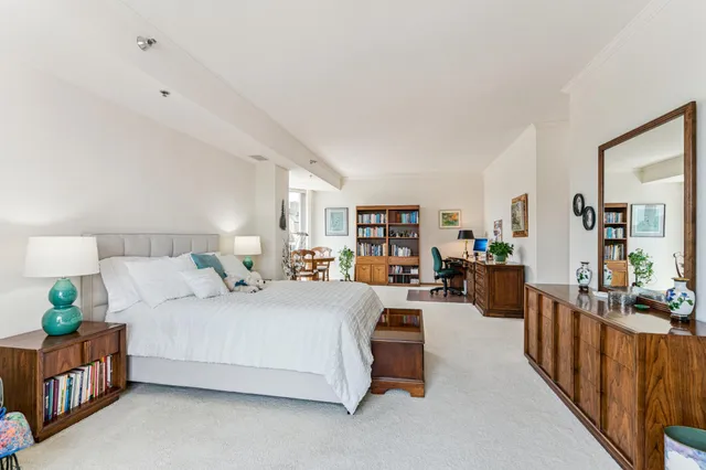 $479,900 | 6600 Lyndale Avenue South, Unit 503, Richfield, MN 55423