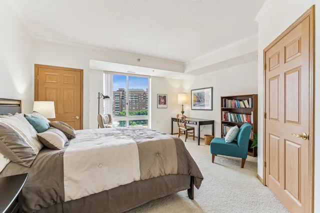 $479,900 | 6600 Lyndale Avenue South, Unit 503, Richfield, MN 55423