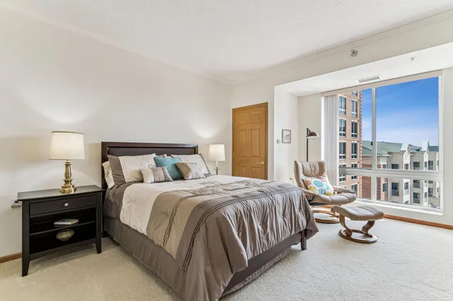 $479,900 | 6600 Lyndale Avenue South, Unit 503, Richfield, MN 55423