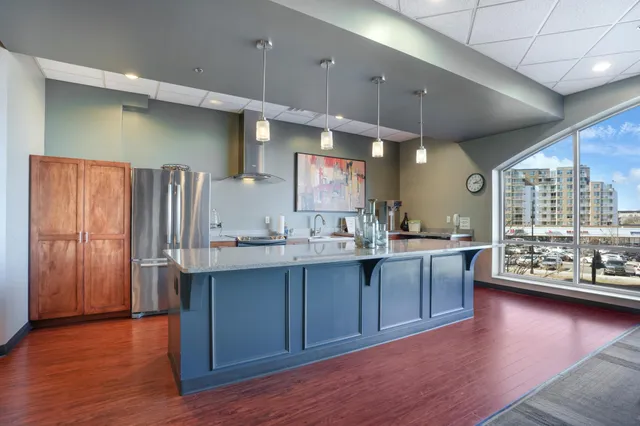 $479,900 | 6600 Lyndale Avenue South, Unit 503, Richfield, MN 55423