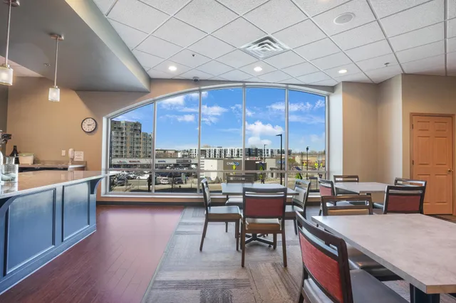 $479,900 | 6600 Lyndale Avenue South, Unit 503, Richfield, MN 55423