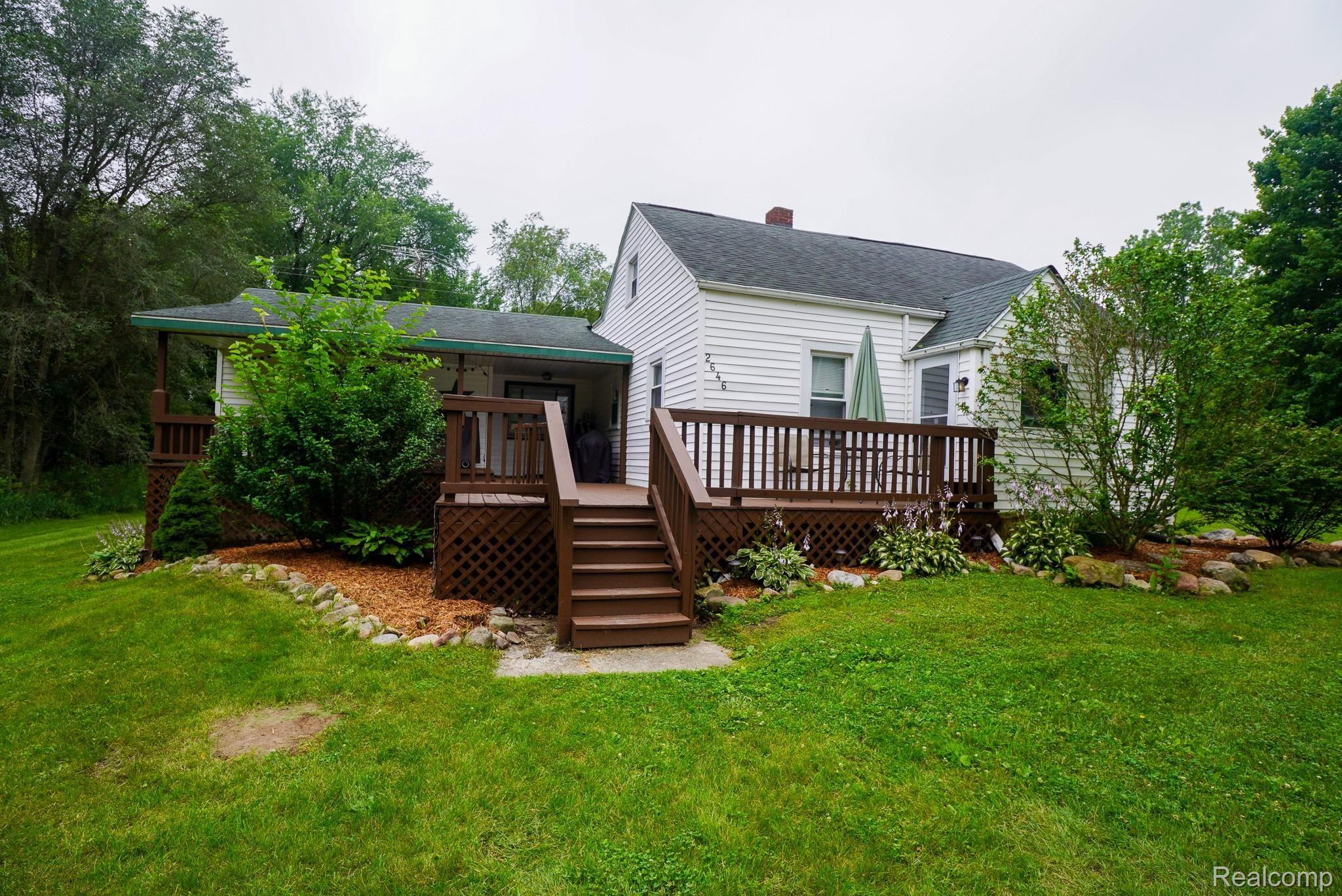 2646 Bowers Road Lapeer, MI 48446 - Photo 27 of 36 Nice Home On 1 Acre with a Pole Barn !