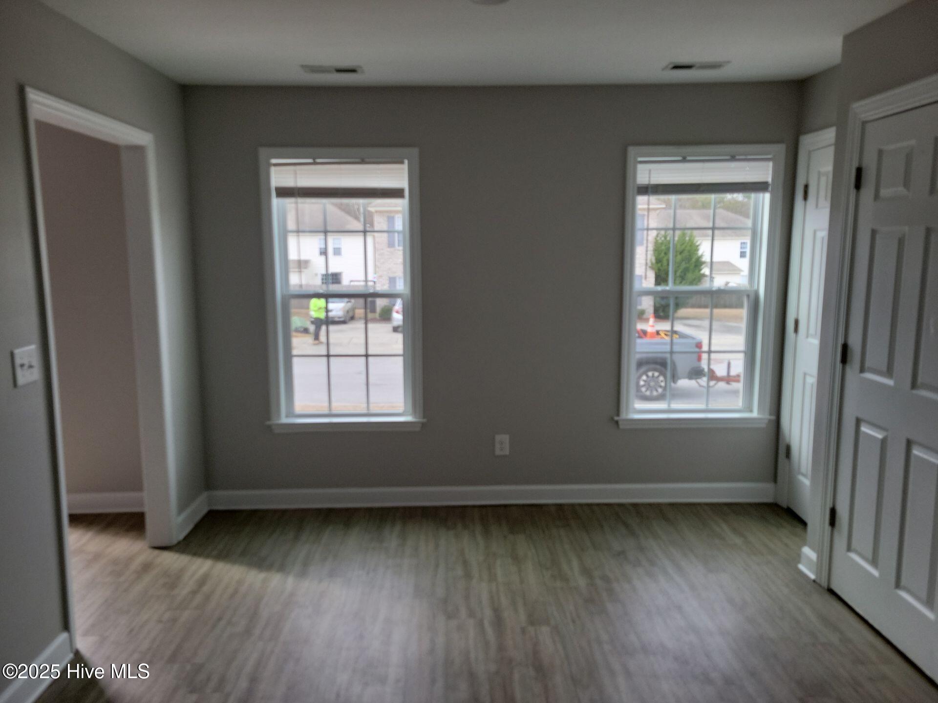 1513 Pine Brook Court, Unit A Greenville, NC 27858 - Photo 10 of 16 dining