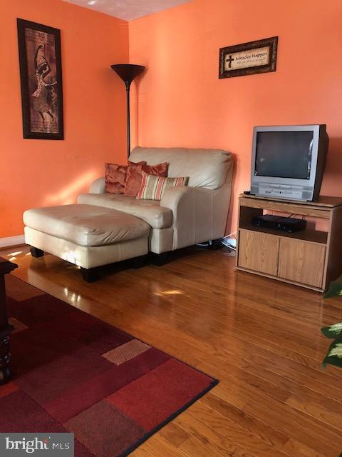 2485 Warm Spring Way Odenton, MD 21113 - Photo 3 of 12 Living Room