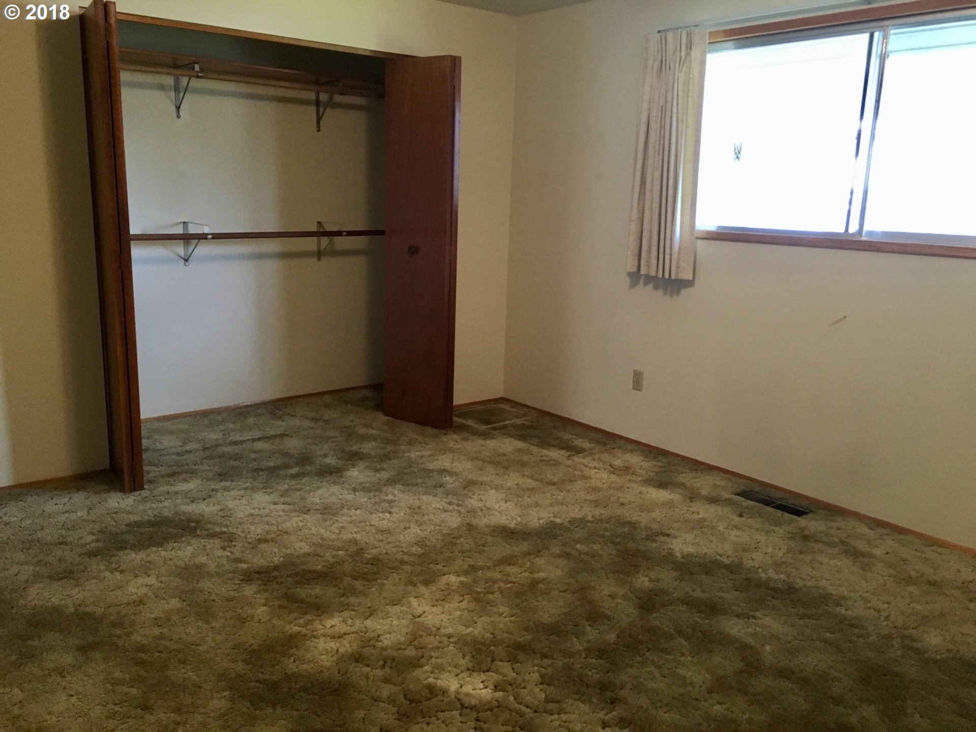 2230 Country Club Road Woodburn, OR 97071 - Photo 6 of 9 Gallery Image 6