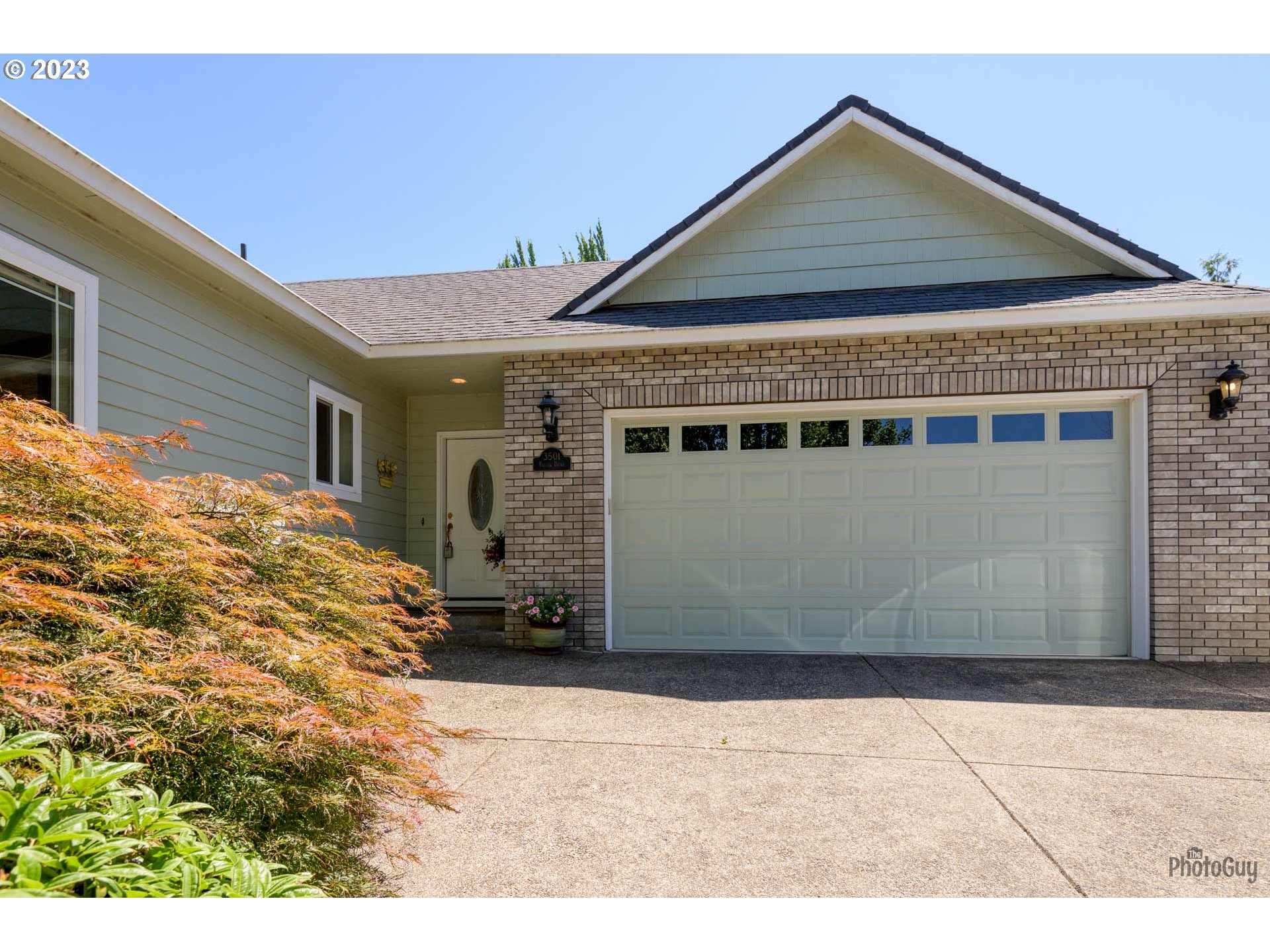 3501 Falcon Drive Springfield, OR 97477 - Photo 1 of 31 a view of house with backyard
