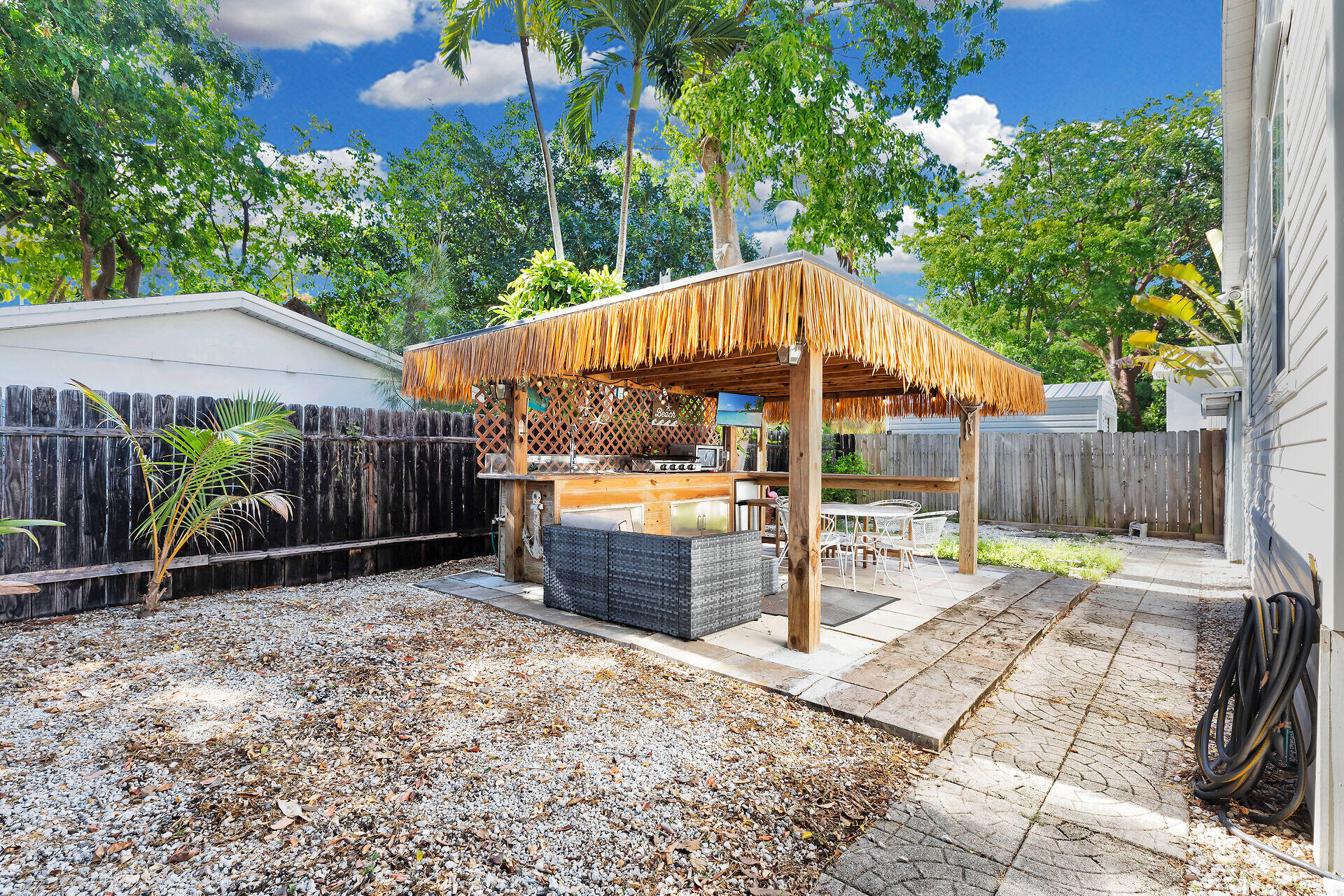 802 Madrid Road Key Largo, FL 33037 - Photo 29 of 33 virtual-tour-363807-28