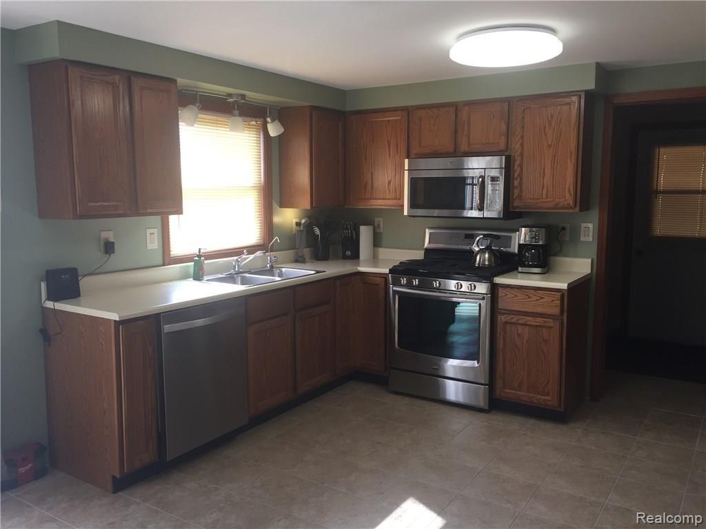 9271 Meisner Road Casco, MI 48064 - Photo 9 of 40 IMG_5773.JPG