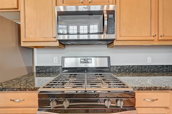 $2,450 | 2906 Leeland Street, Houston, TX 77003