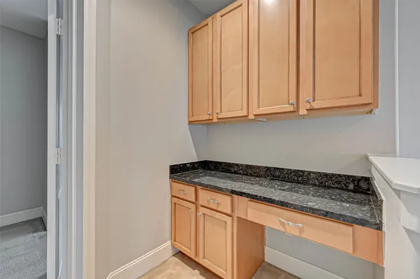 $2,450 | 2906 Leeland Street, Houston, TX 77003