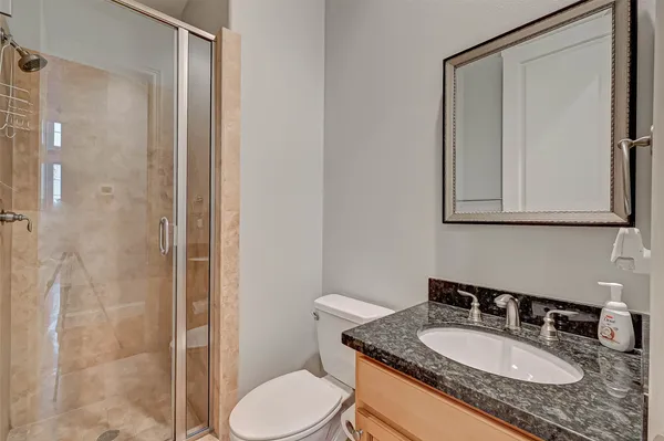 $2,450 | 2906 Leeland Street, Houston, TX 77003