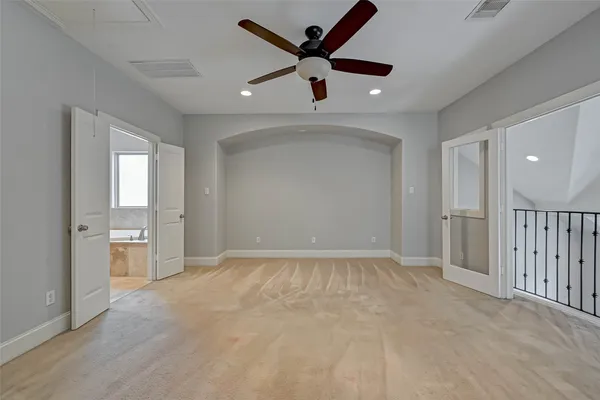 $2,450 | 2906 Leeland Street, Houston, TX 77003