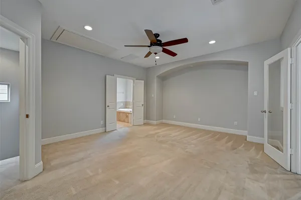 $2,450 | 2906 Leeland Street, Houston, TX 77003