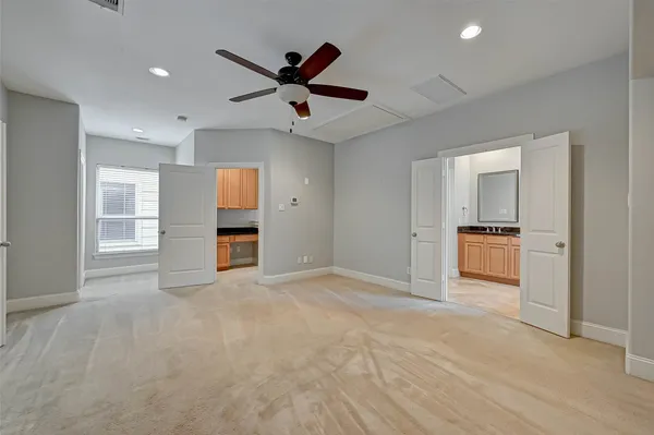 $2,450 | 2906 Leeland Street, Houston, TX 77003