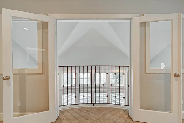 $2,450 | 2906 Leeland Street, Houston, TX 77003