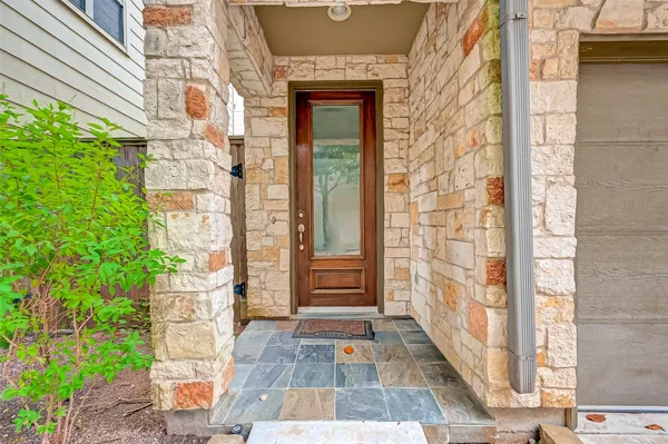 $2,450 | 2906 Leeland Street, Houston, TX 77003