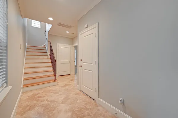 $2,450 | 2906 Leeland Street, Houston, TX 77003