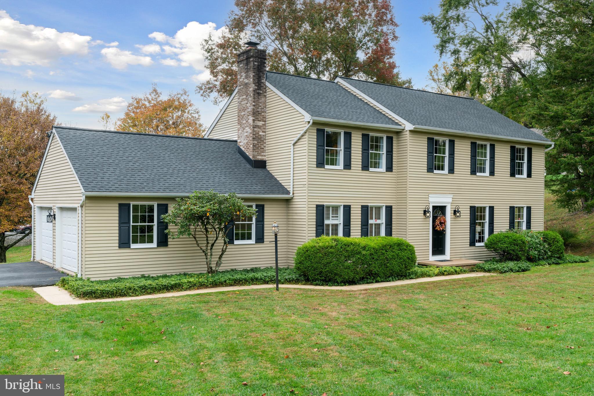 146 Poplar Road Newtown Square, PA 19073 - Photo 1 of 34 Front of Home