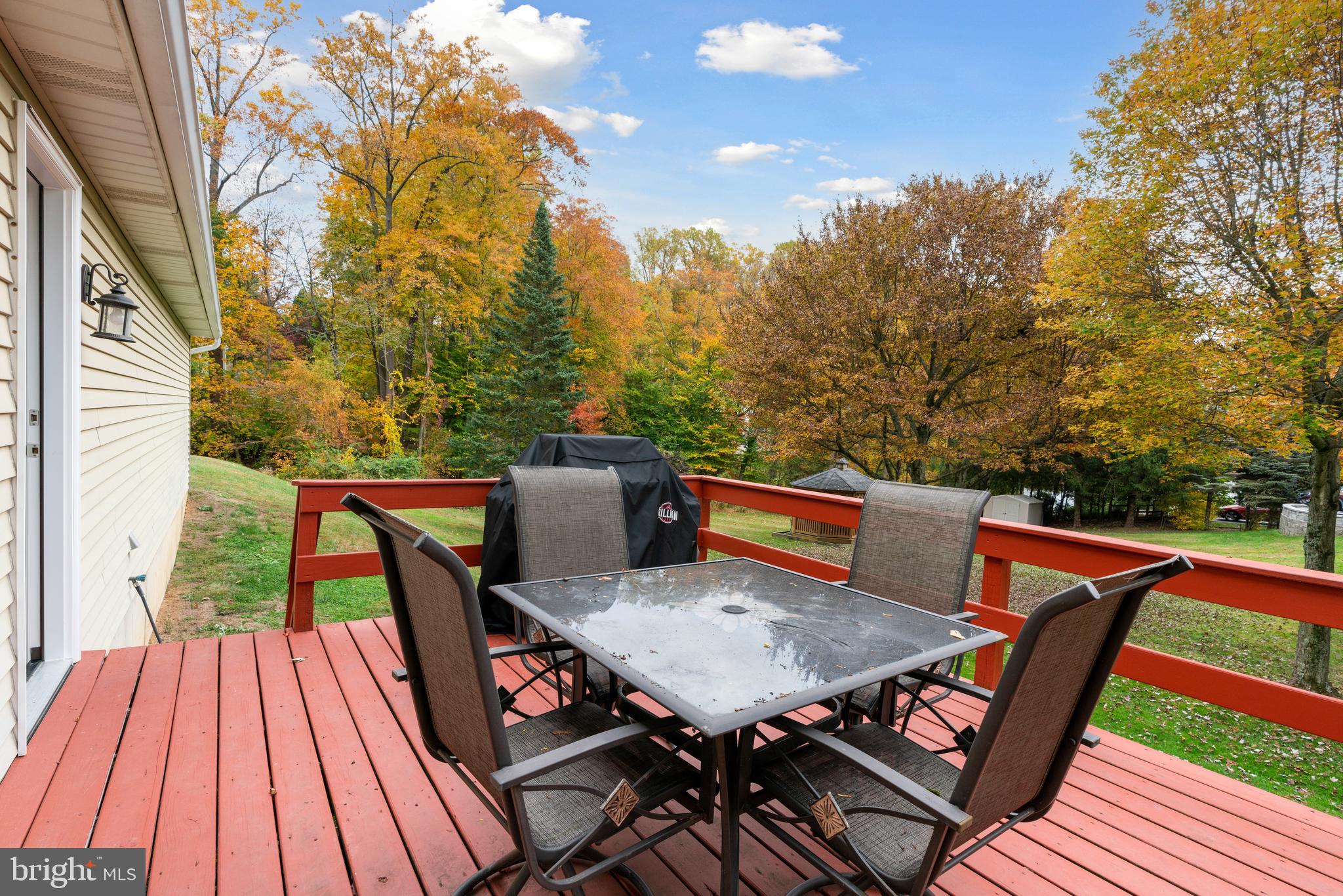 146 Poplar Road Newtown Square, PA 19073 - Photo 16 of 34 Rear Deck