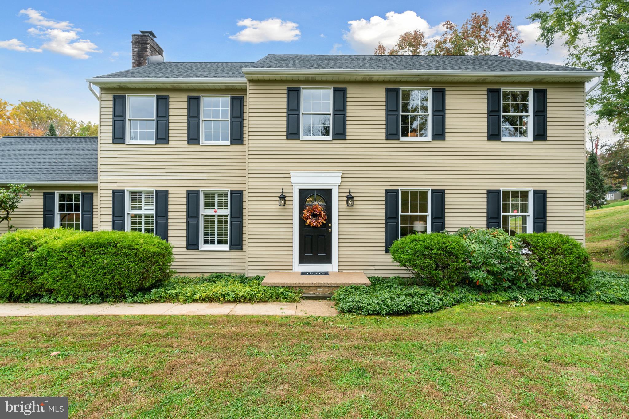 146 Poplar Road Newtown Square, PA 19073 - Photo 2 of 34 Front of Home
