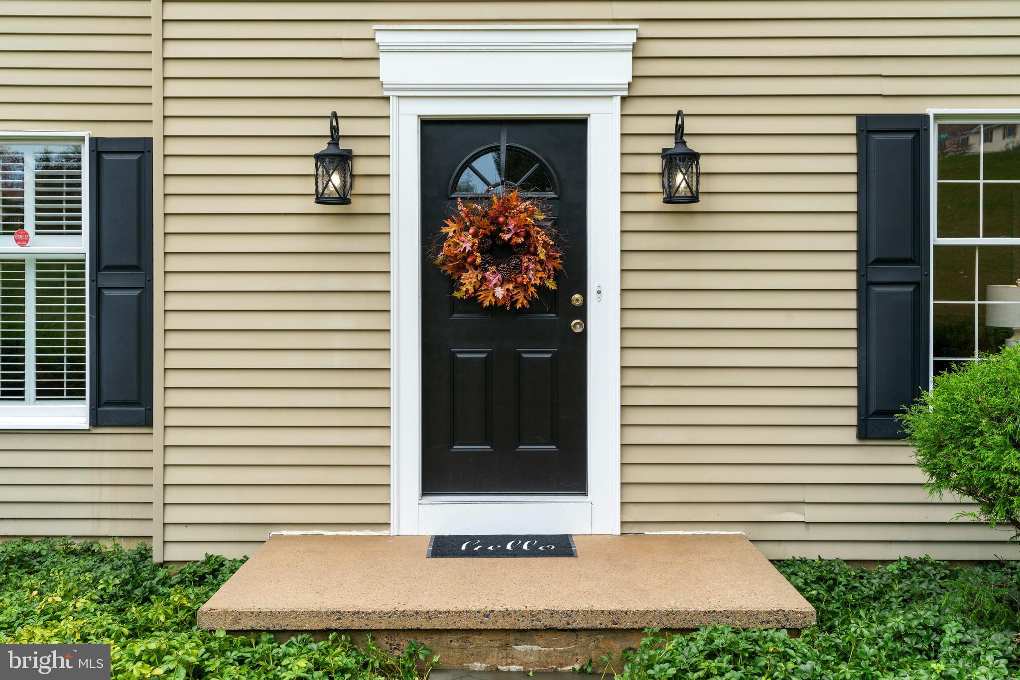 146 Poplar Road Newtown Square, PA 19073 - Photo 3 of 34 Front of Home