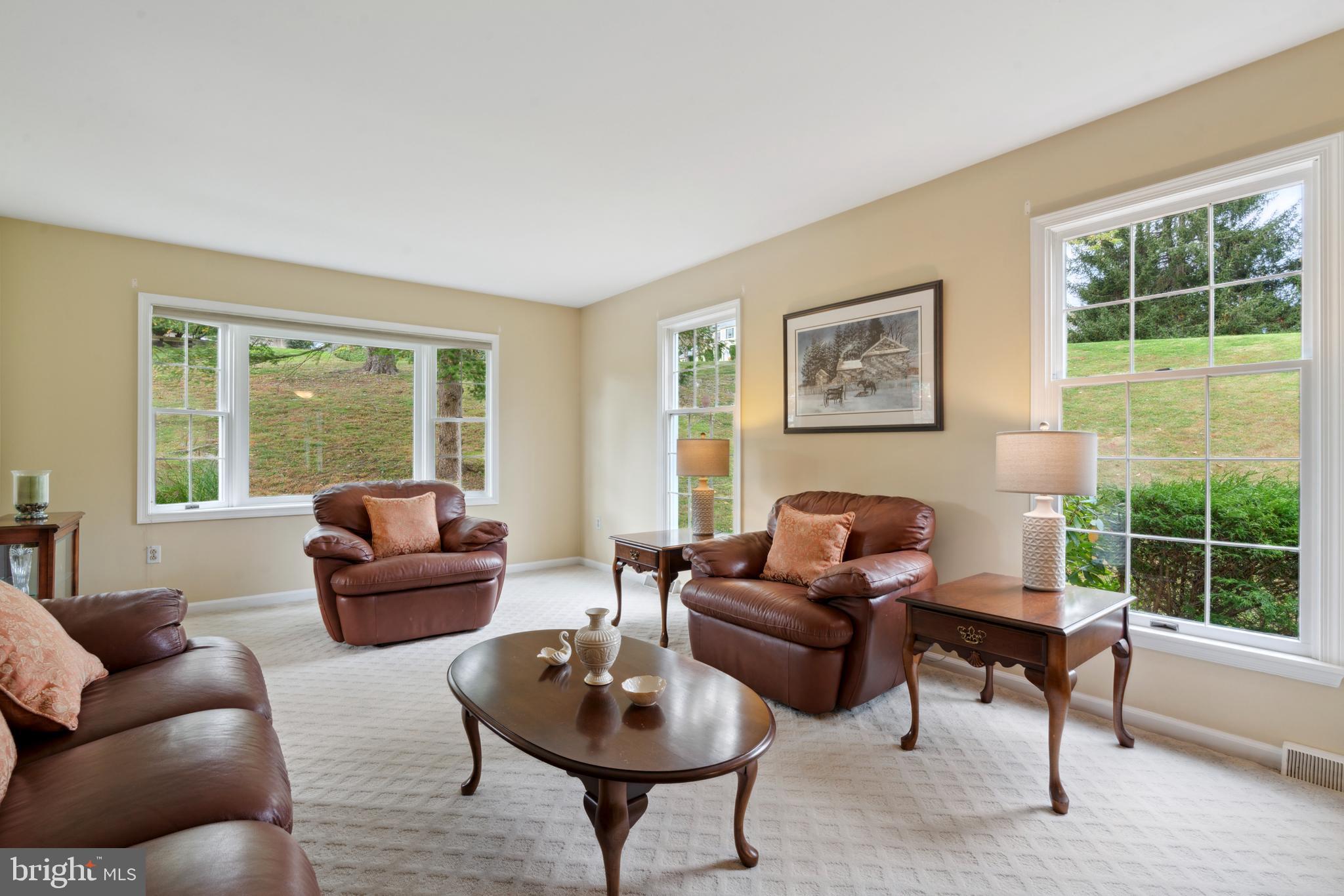 146 Poplar Road Newtown Square, PA 19073 - Photo 5 of 34 Family Room