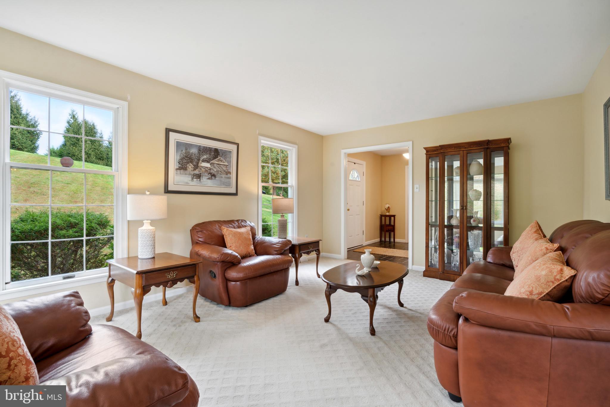 146 Poplar Road Newtown Square, PA 19073 - Photo 6 of 34 Family Room