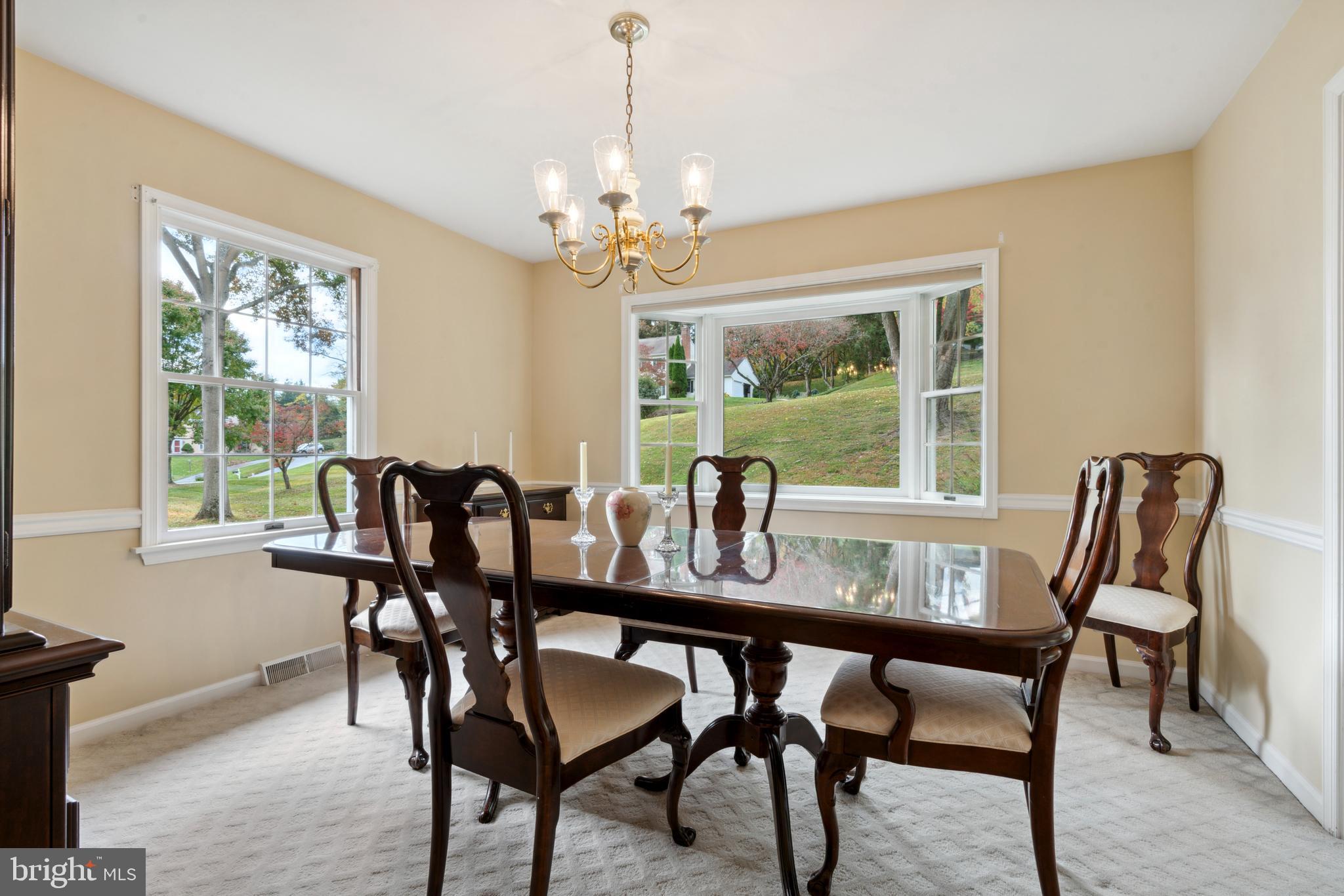 146 Poplar Road Newtown Square, PA 19073 - Photo 7 of 34 Dining Room