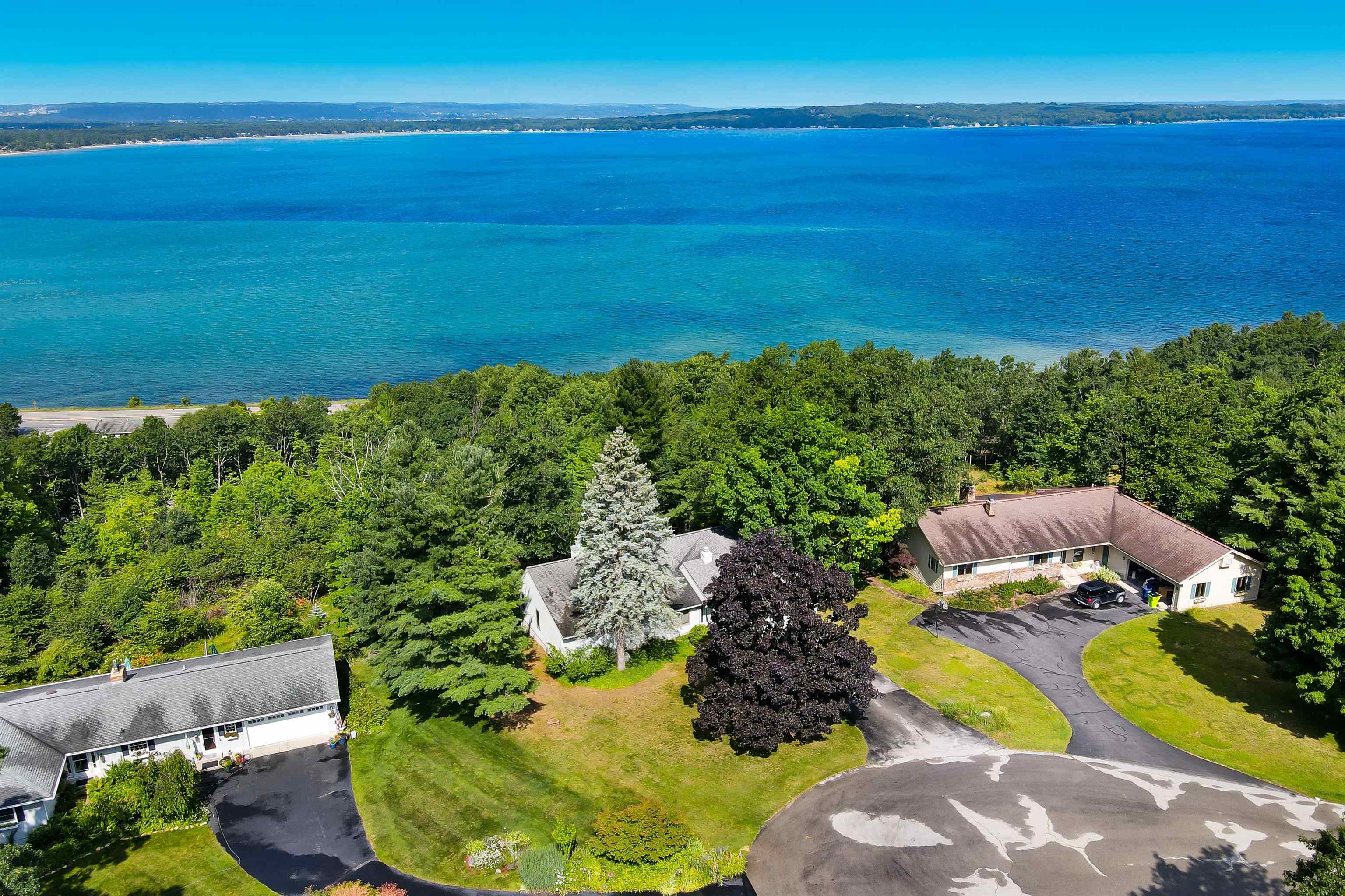 2898 Holiday Pines Road Traverse City, MI 49686 - Photo 1 of 16 1924917-6721cd96-4e72-4d51-b561-92cc73a924fa.JPG