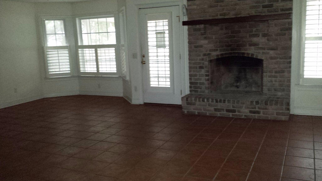7224 Commodore Road Hollywood, SC 29449 - Photo 5 of 10 Family room