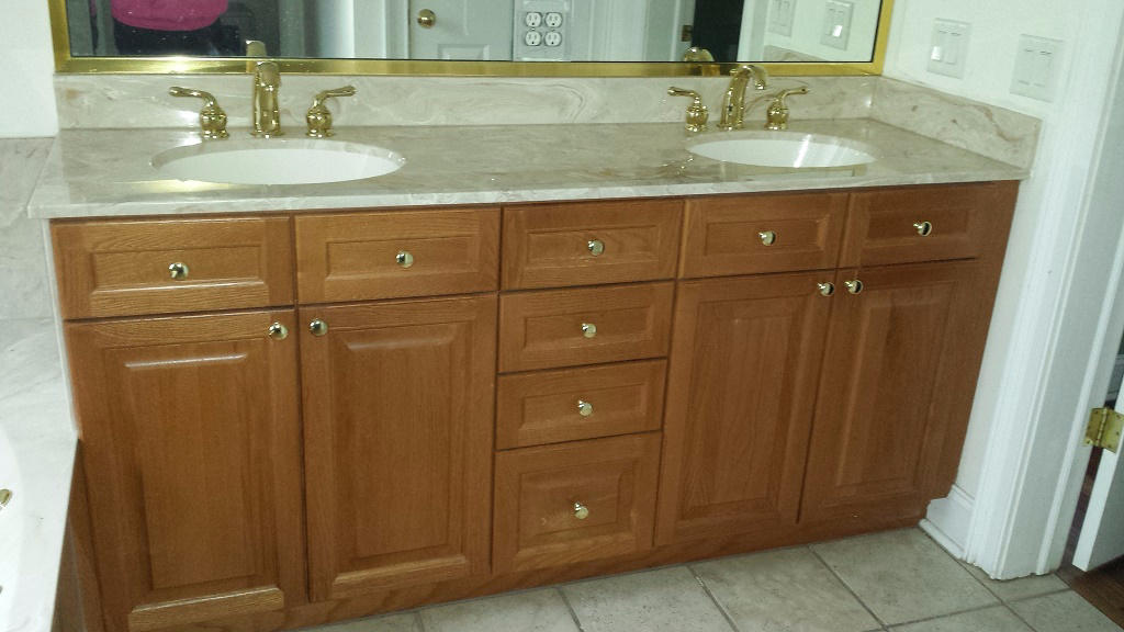 7224 Commodore Road Hollywood, SC 29449 - Photo 7 of 10 Master vanity