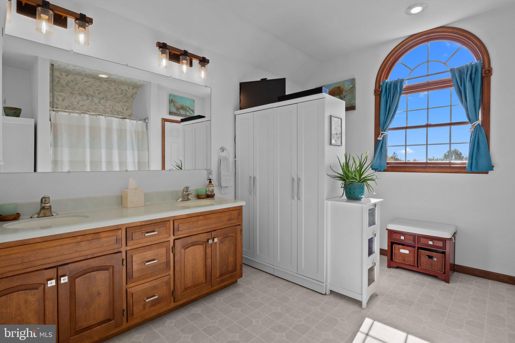 2012 Linsenbigler Road Pennsburg, PA 18073 - Photo 47 of 101 Gallery Image 47